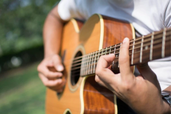 Applications-pour-apprendre-la-guitare-a-partir-de-zero